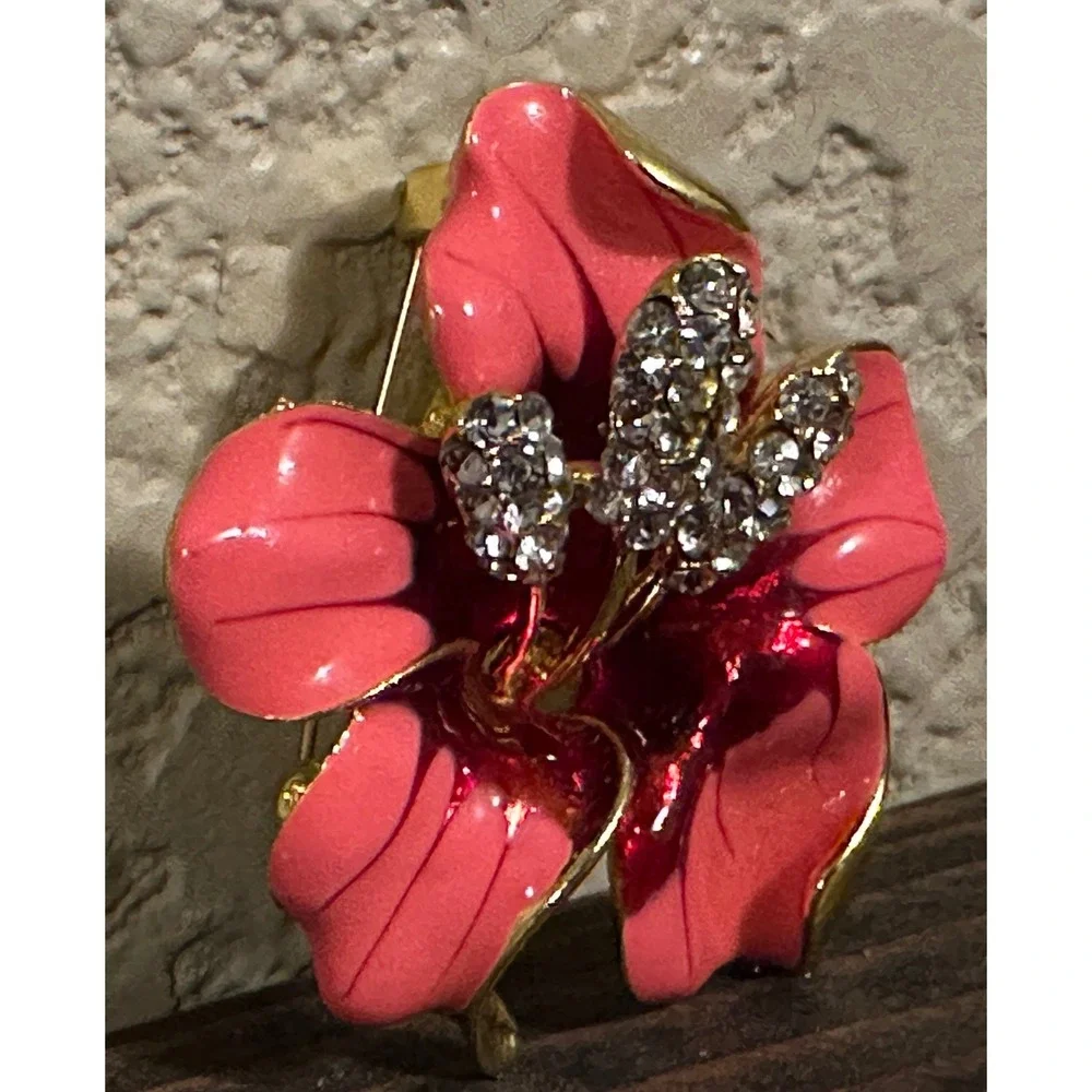 Vtg Hibiscus Flower Brooch Coral Pink Red Enamel Rhinestone Gold Tone Floral Pin